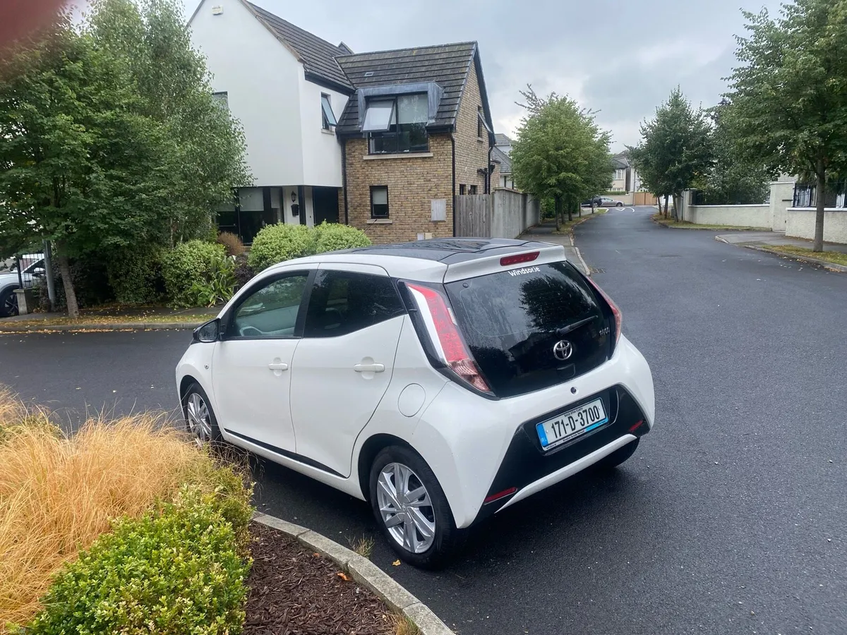 2017 Toyota Aygo 1.0 X-play 4 Door - Image 4