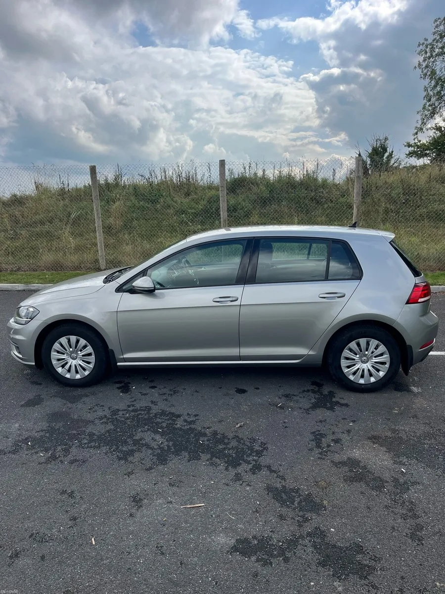 Volkswagen Golf - Image 5
