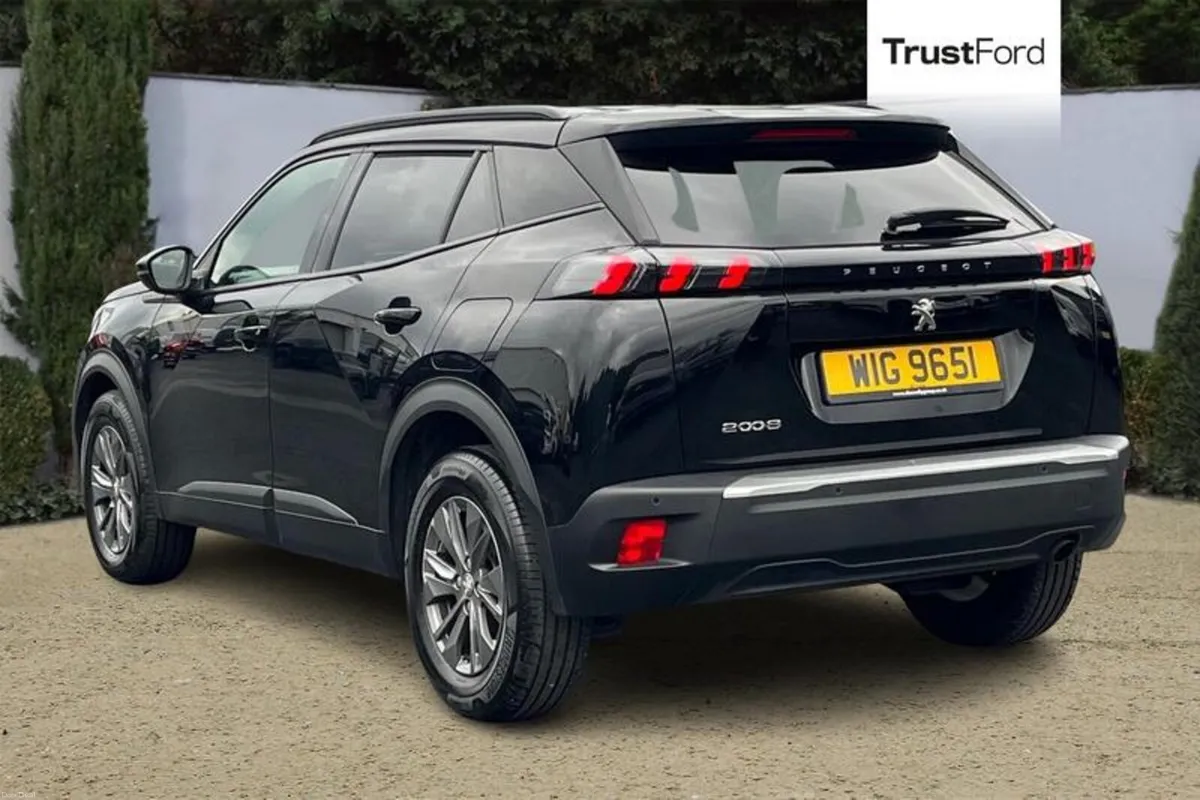 Peugeot 2008 1.2 PureTech Active Premium+ 5dr - CA - Image 2