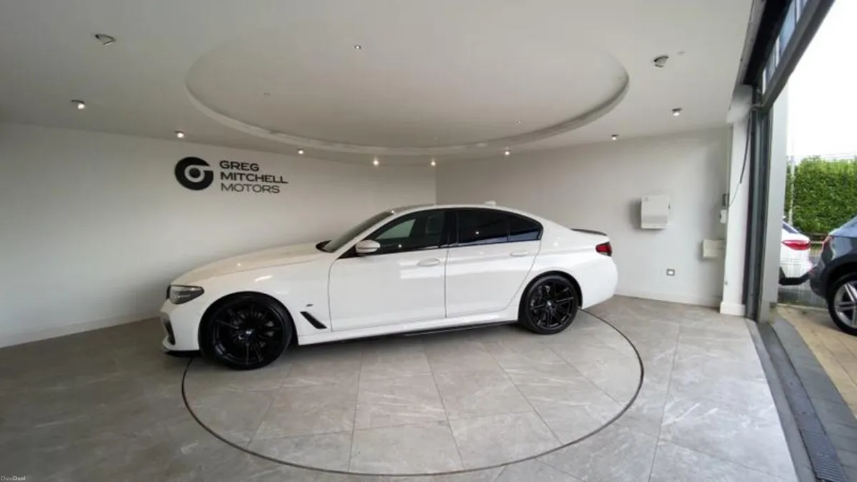BMW 5-Series 520d MHT M Sport 4dr Step Auto - Image 4