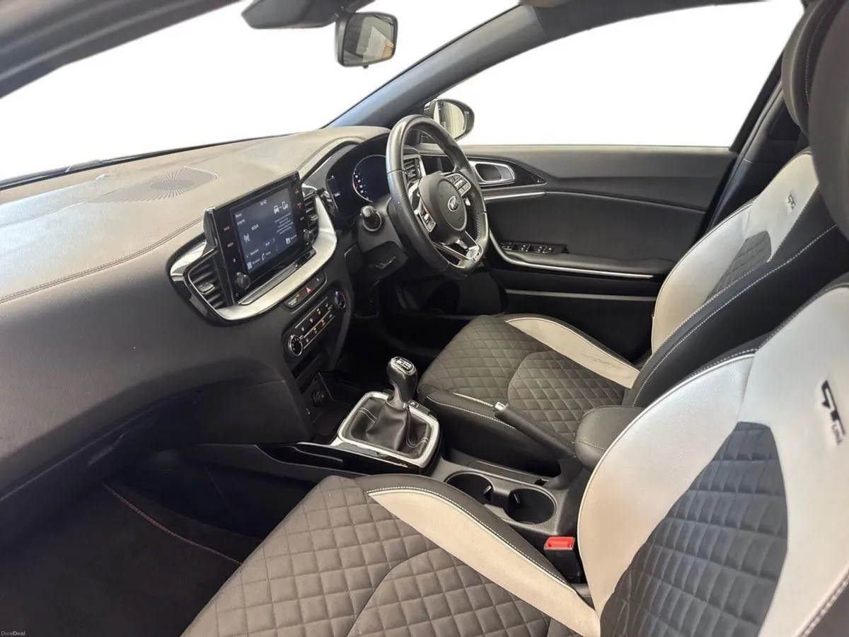 Kia Ceed 1.6D GT LINE *JUST ARRIVED* €70 PER WEEK - Image 2