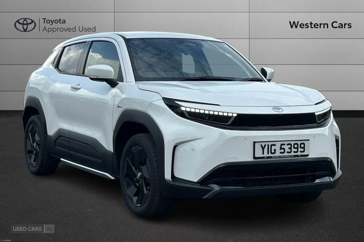 Toyota Urban Cruiser 61kWh Design Auto 5dr - Image 1