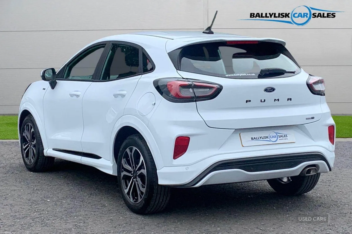 Ford Puma 1.0T 125PS ST-Line Auto in White with 27 - Image 2