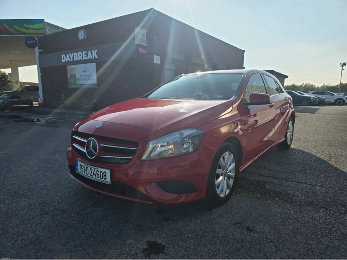 Mercedes-Benz A-Class 180 STYLE AUTO 5DR - Image 3