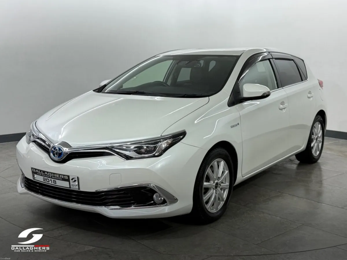 Toyota Auris SELF CHARGE HYBRID AUTOMATIC - Image 2