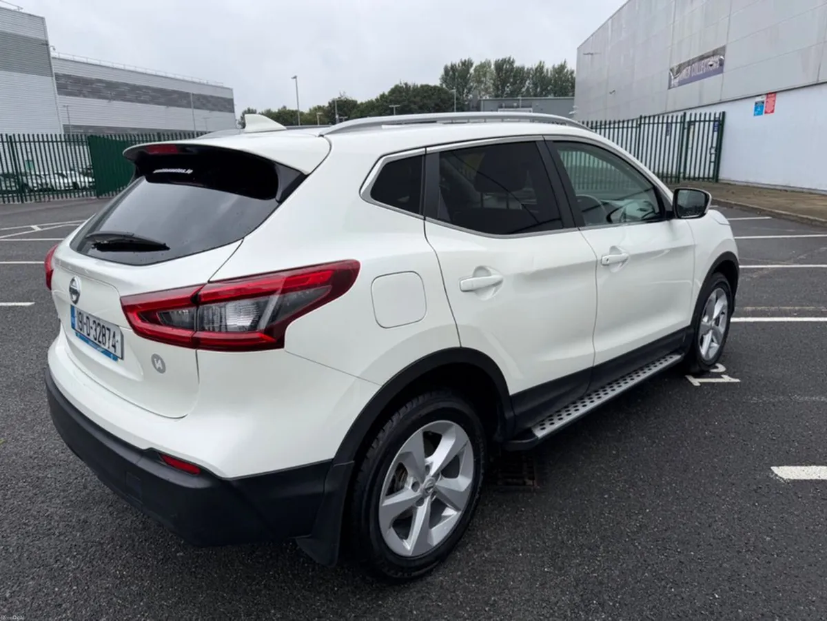 Nissan Qashqai 1.3 SV MY19 4DR - Image 3