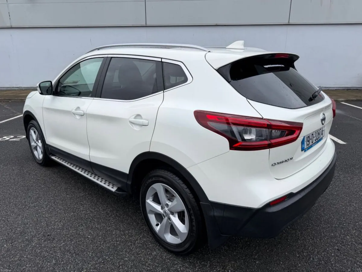 Nissan Qashqai 1.3 SV MY19 4DR - Image 5