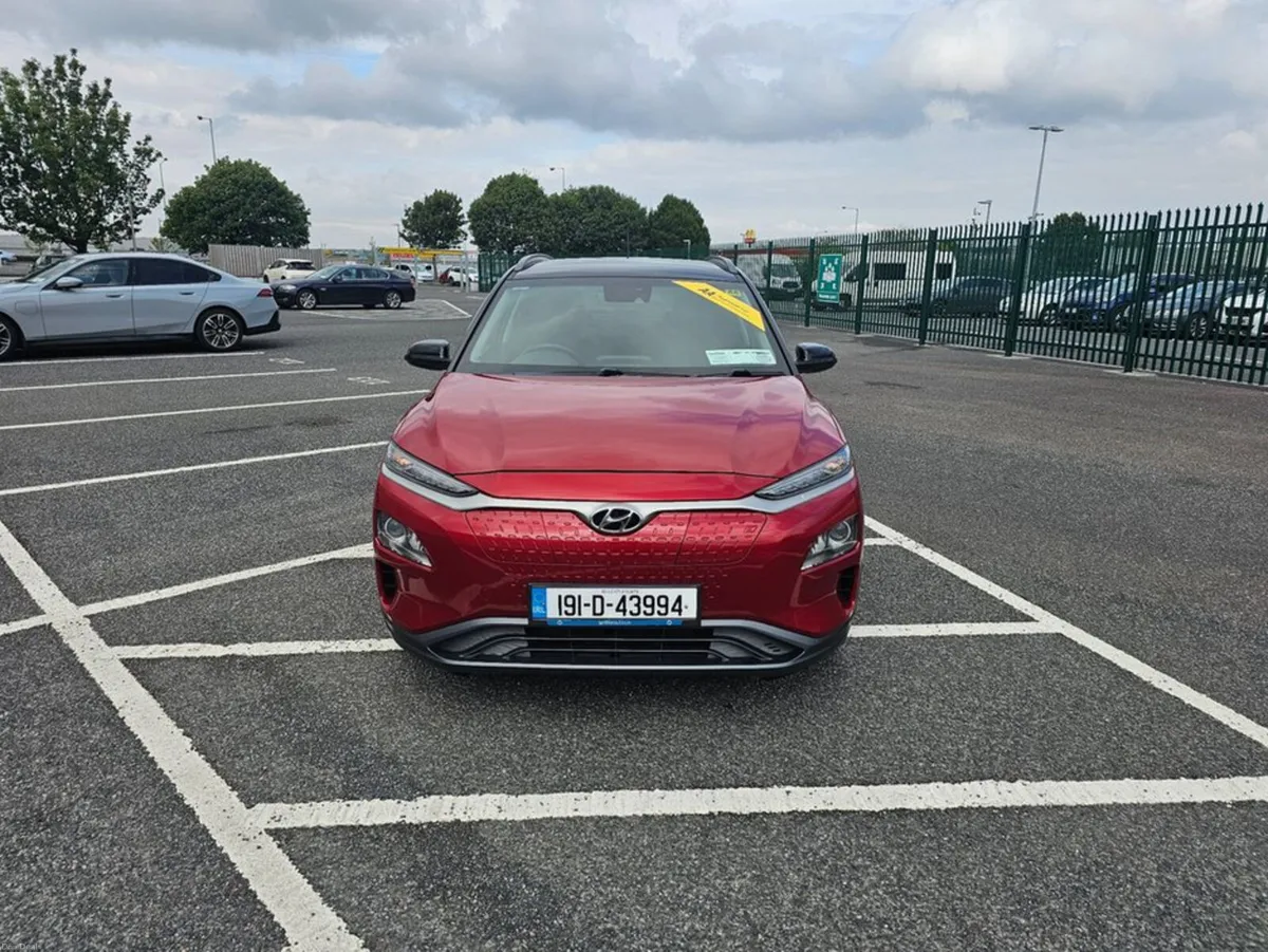 Hyundai KONA FULL EV, 64 KWH, LOW MILEAGE, LEATHER - Image 4