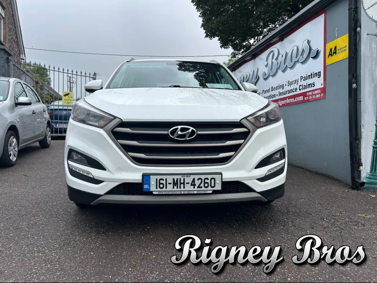 Hyundai Tucson 4WD EXECUTIVE 5DR - Image 3
