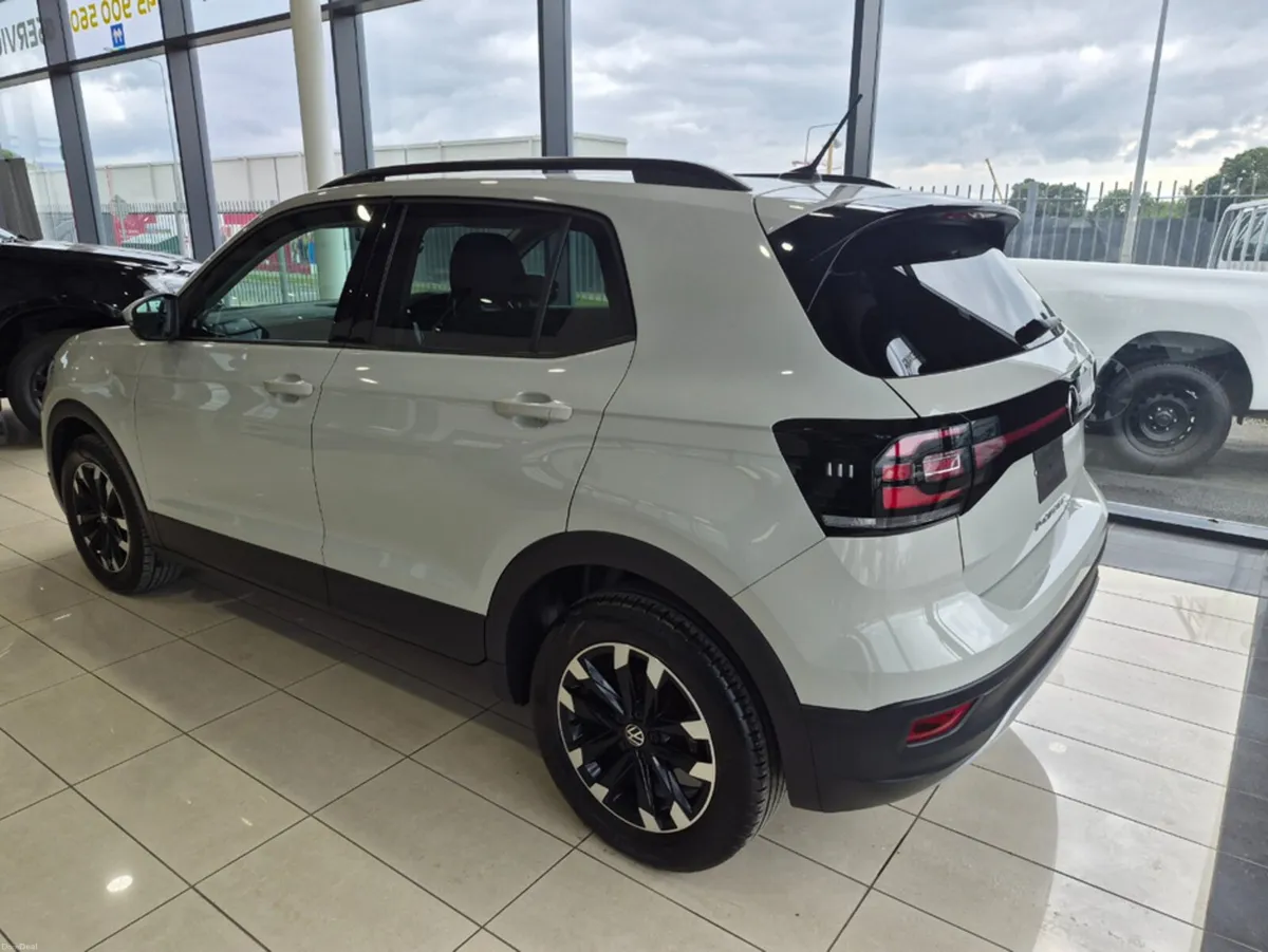 Volkswagen T-Cross Active 1.0 TSI AUTO - Image 3