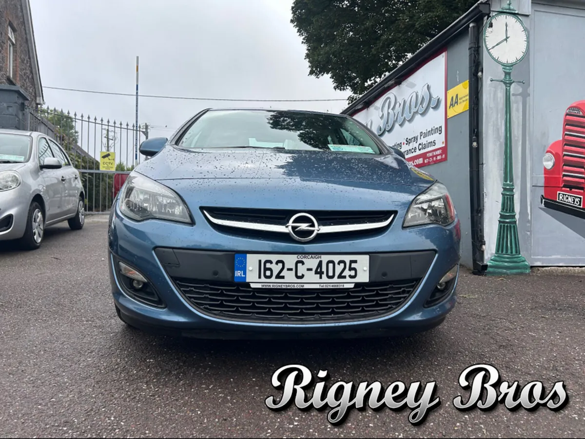 Opel Astra SALOON 1.6 CDTI 110PS 4DR - Image 2