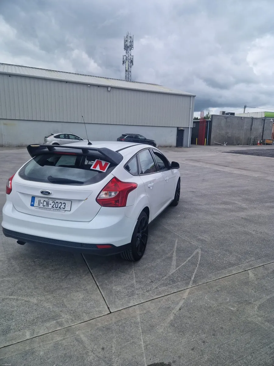2011 Ford Focus - Image 2