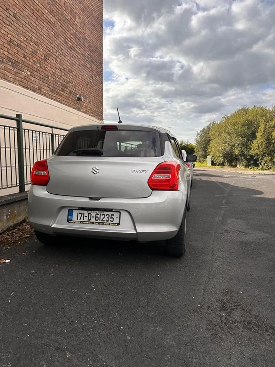 2017 Suzuki Swift - Image 4