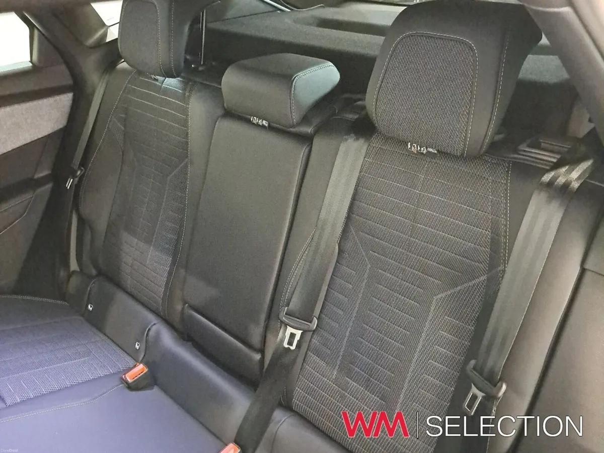 Peugeot 3008 e3008 GT 73kWh * GT LINE * - Image 6