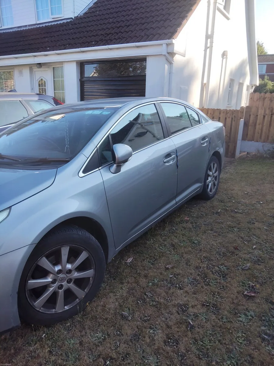 Toyota Avensis 2011 - Image 3