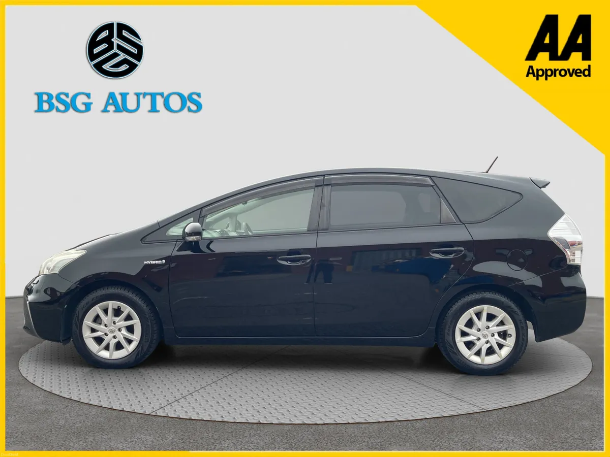 2013 TOYOTA PRIUS ALPHA  ** 7 SEATER** AUTO HYBRID - Image 5
