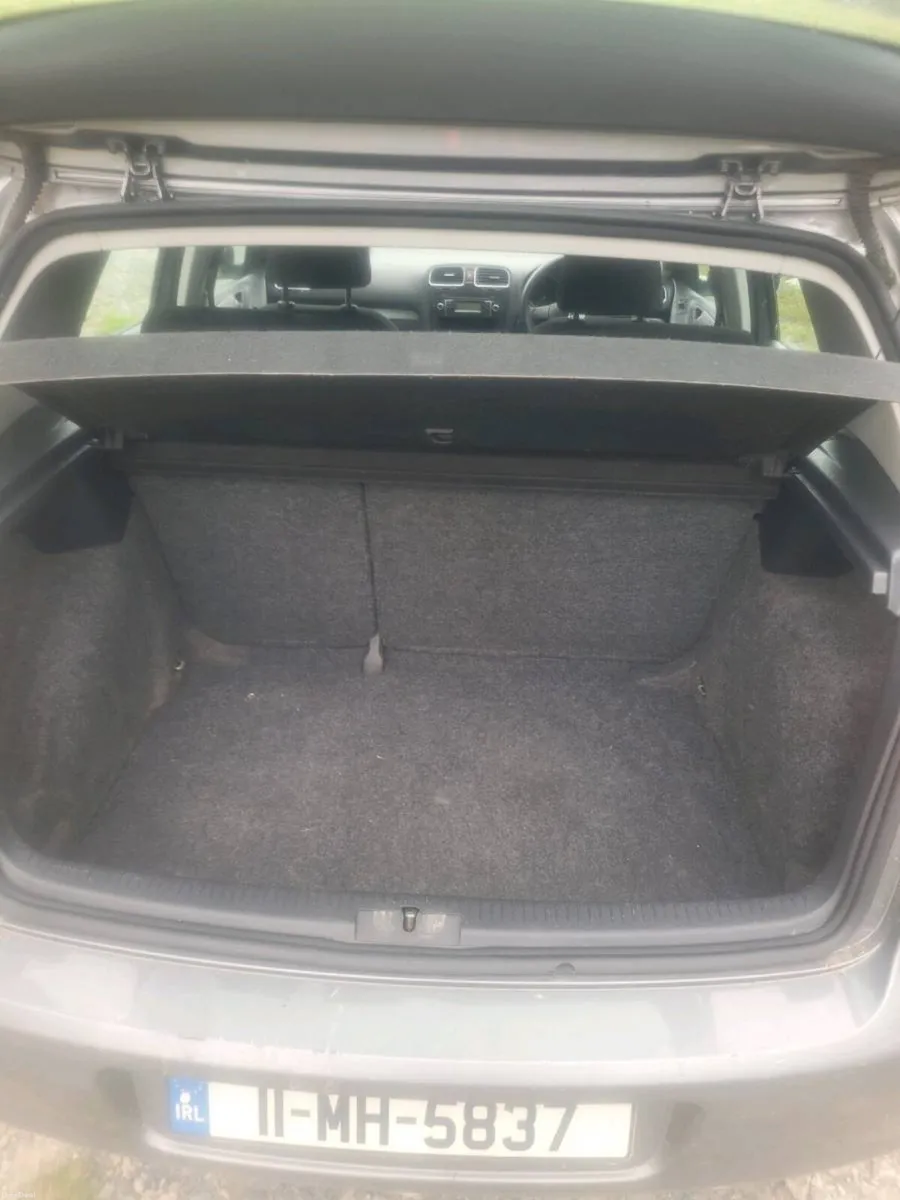 Car - Image 6