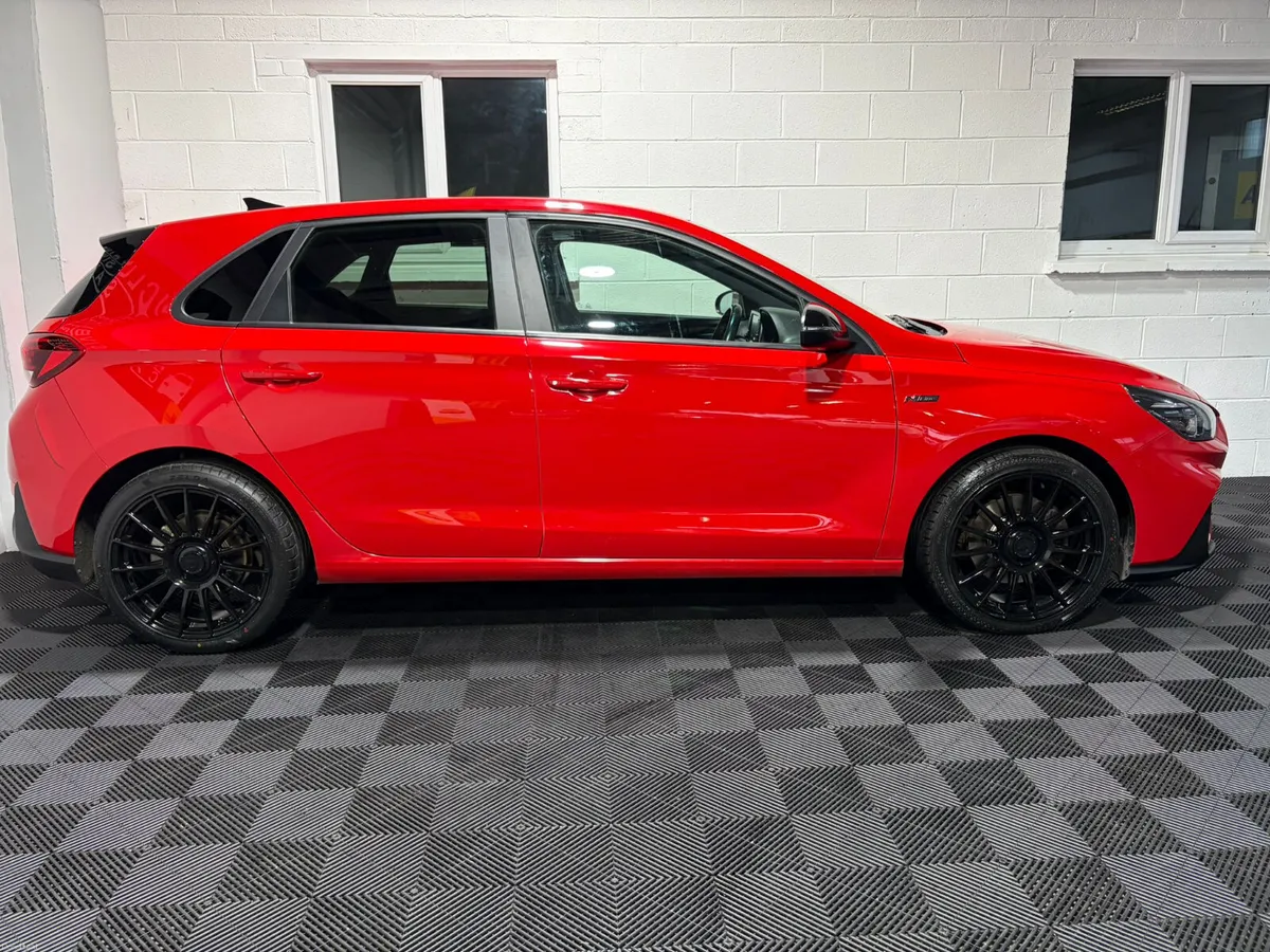 Hyundai i30 2022 FULL DELUXE NLINE SPEC EXTRAS - Image 6