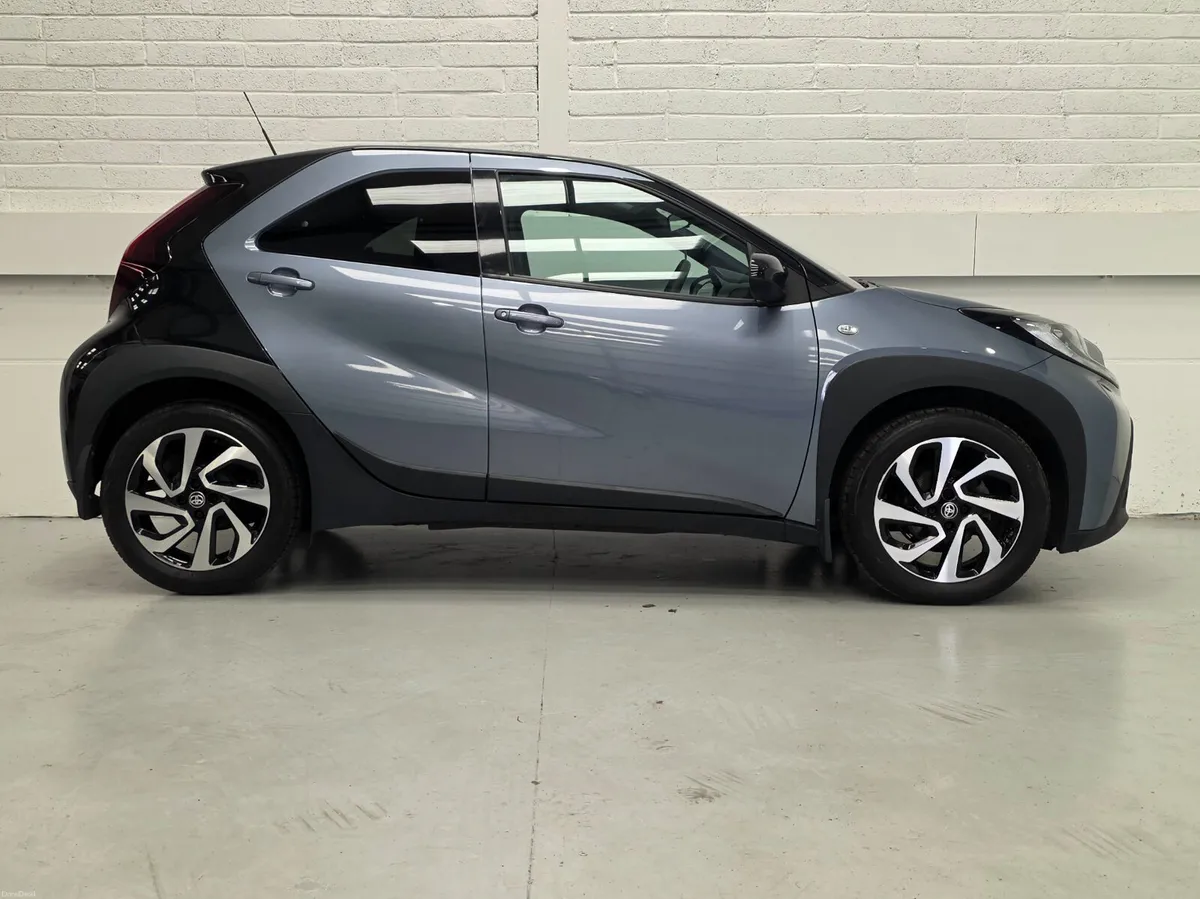 Toyota Aygo X Design 1.0 Petrol 72Bhp 5 Speed Man - Image 5