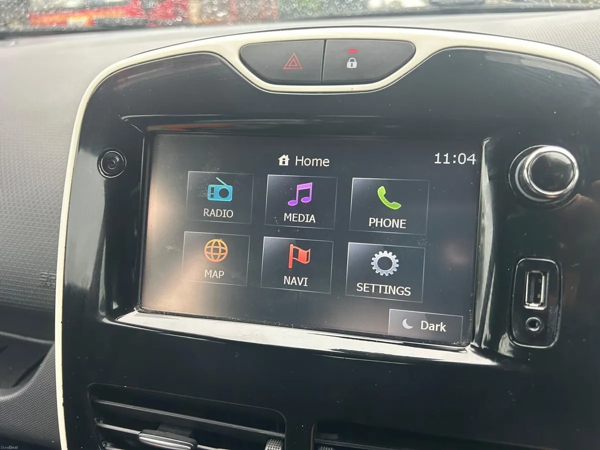 Renault Clio 2015 - Image 5
