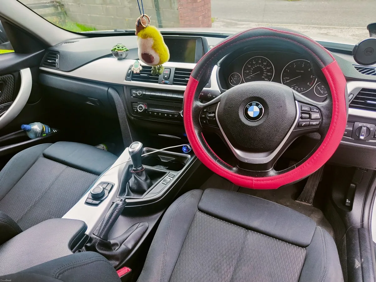 BMW 3-Series 2013 - Image 6
