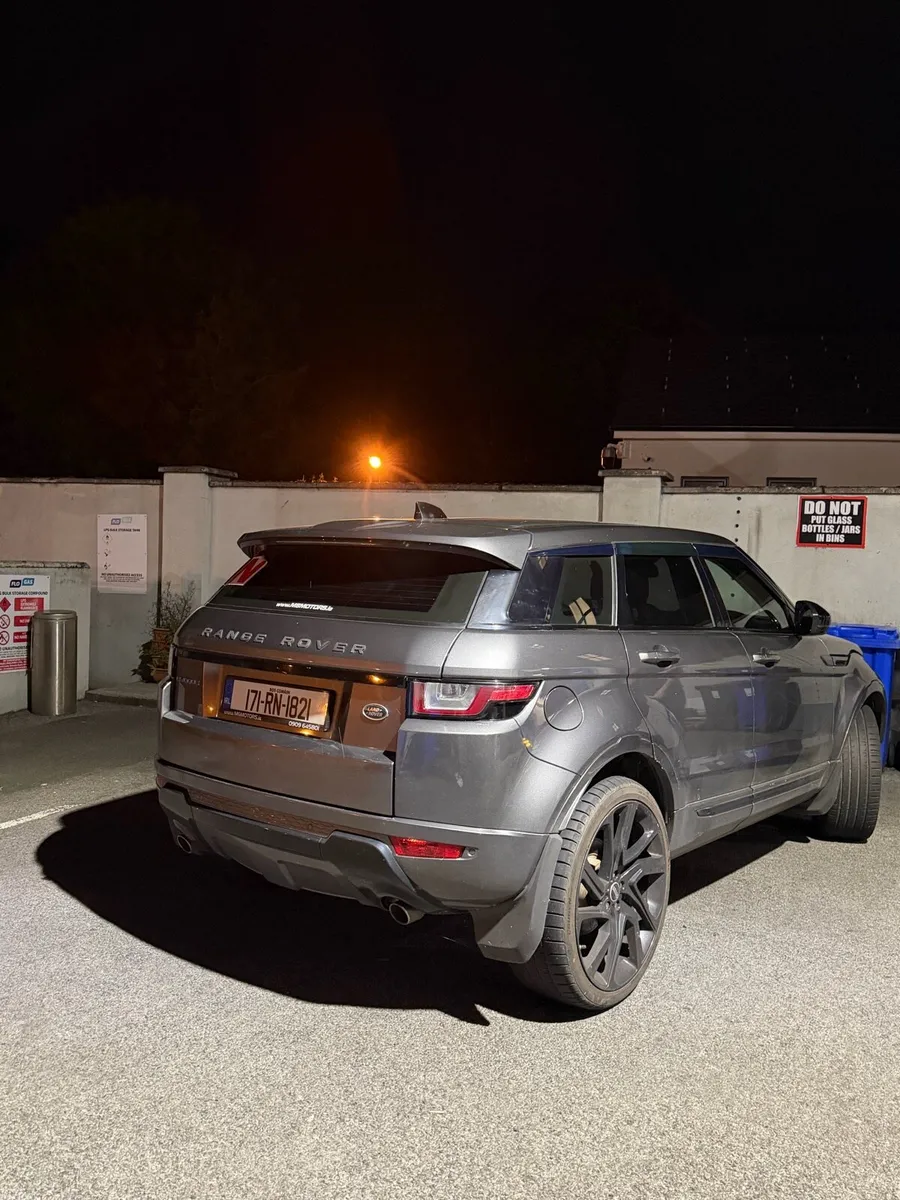 Car - Image 4