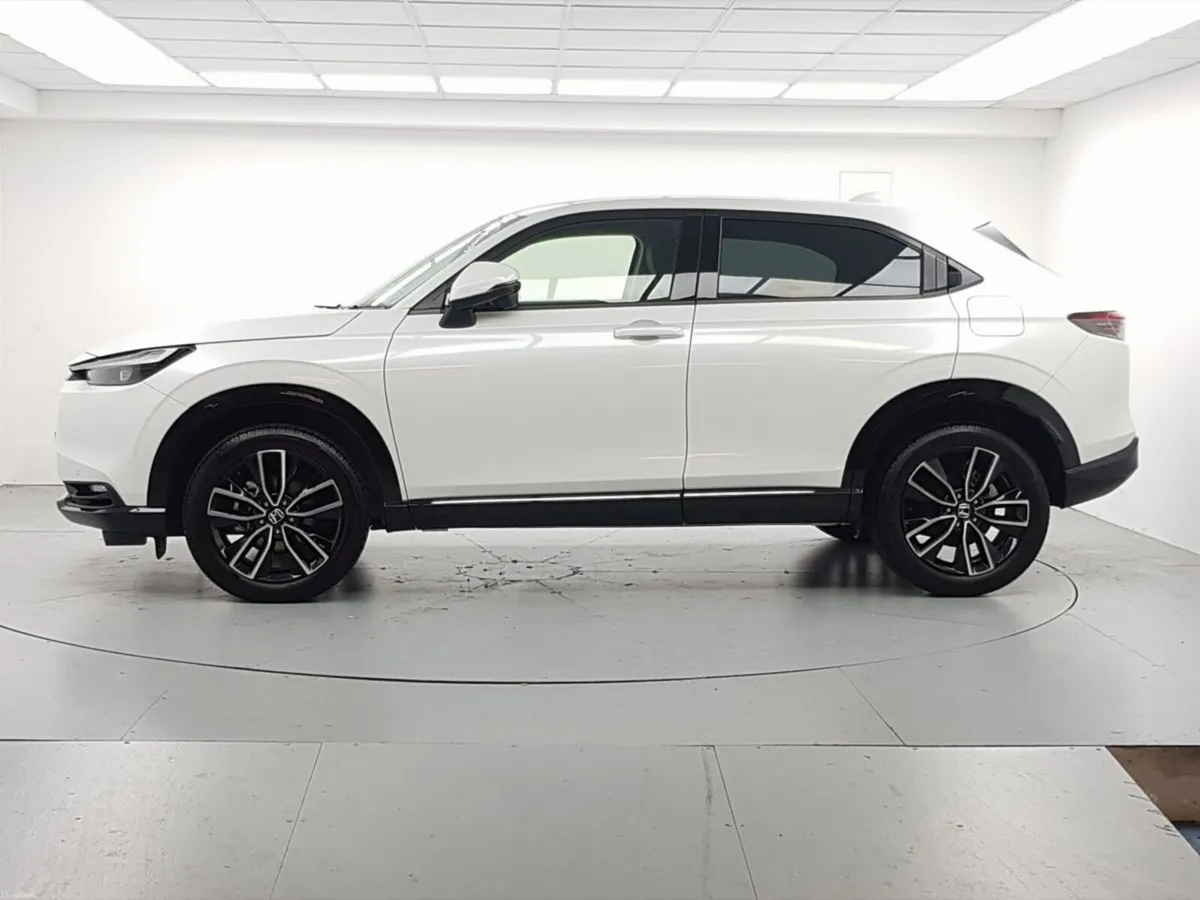 Honda Vezel VEZEL 6AA-RV5 5 DRS AUTO - Image 5