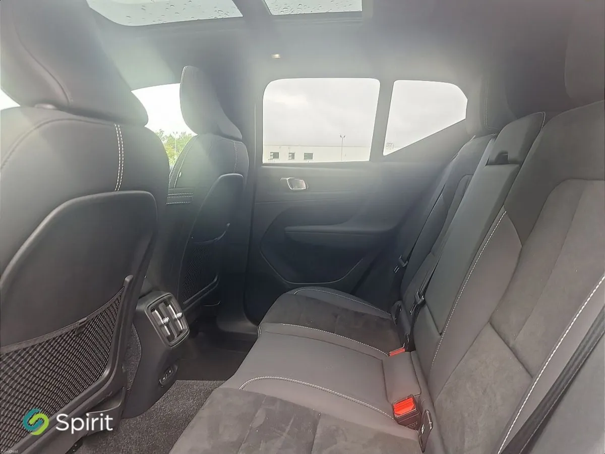Volvo XC40 Fully Electric, Ultimate - Image 4