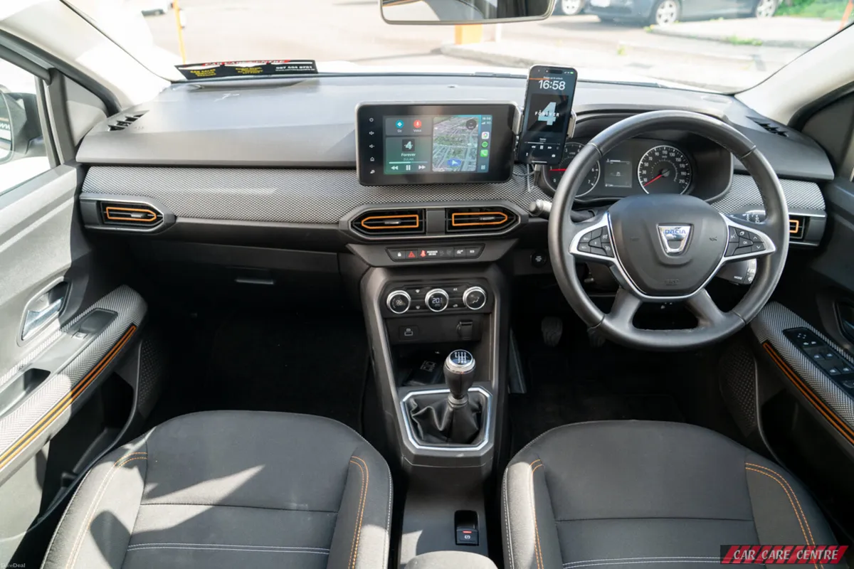 2022 Dacia Sandero Stepway Prestige 1.0 - Image 3