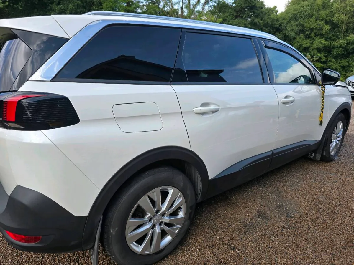 Peugeot 5008 Active 1.5 Blue HDI 130 - Image 5