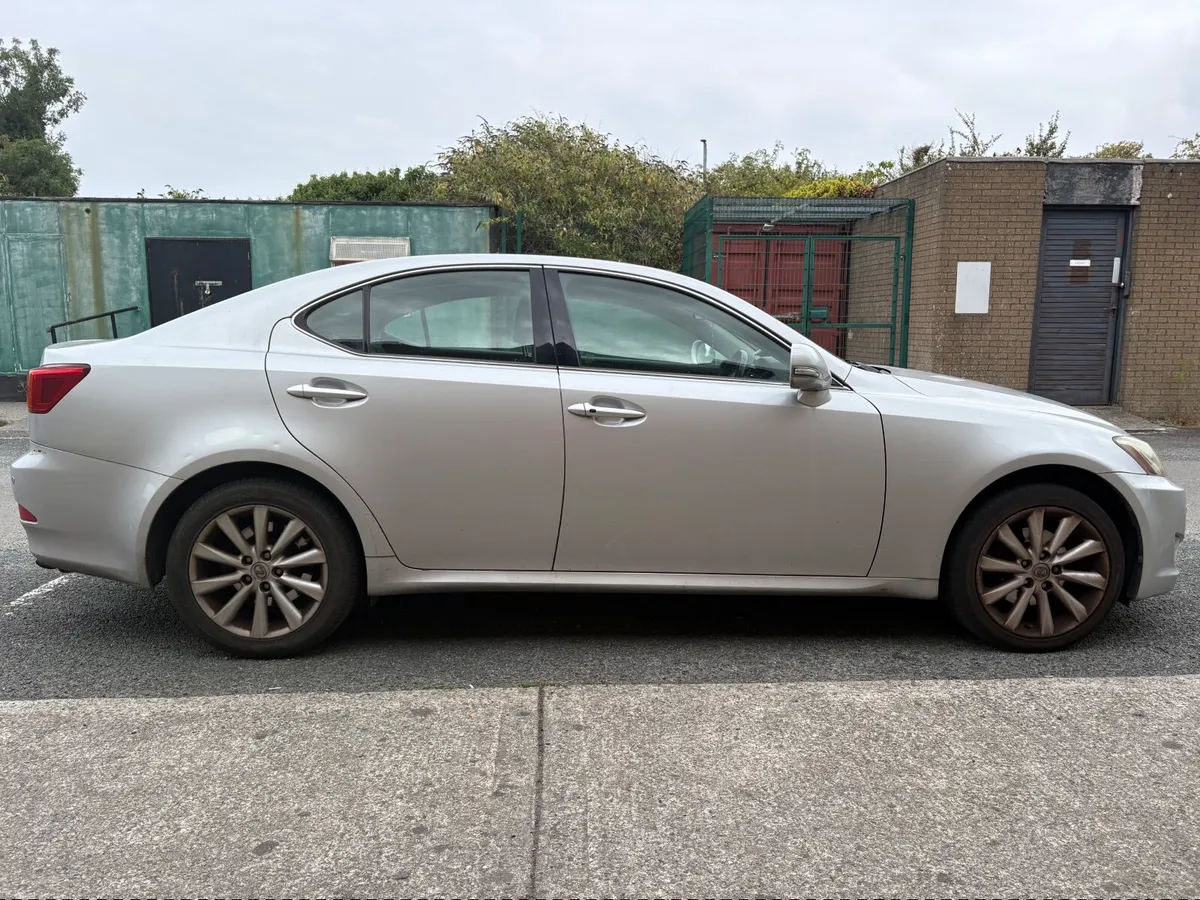 Lexus IS 2009 - Image 5