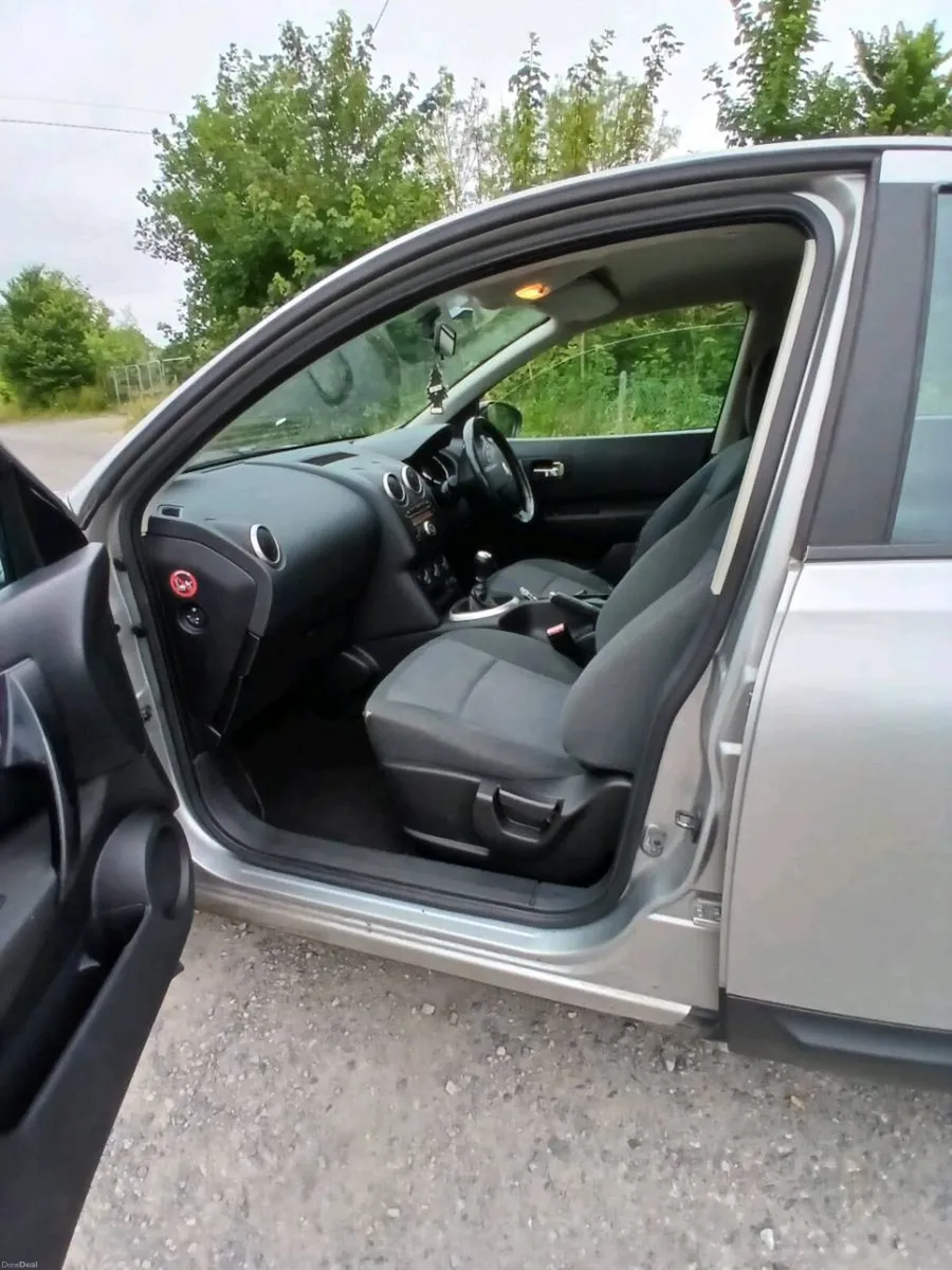 Car - Image 3