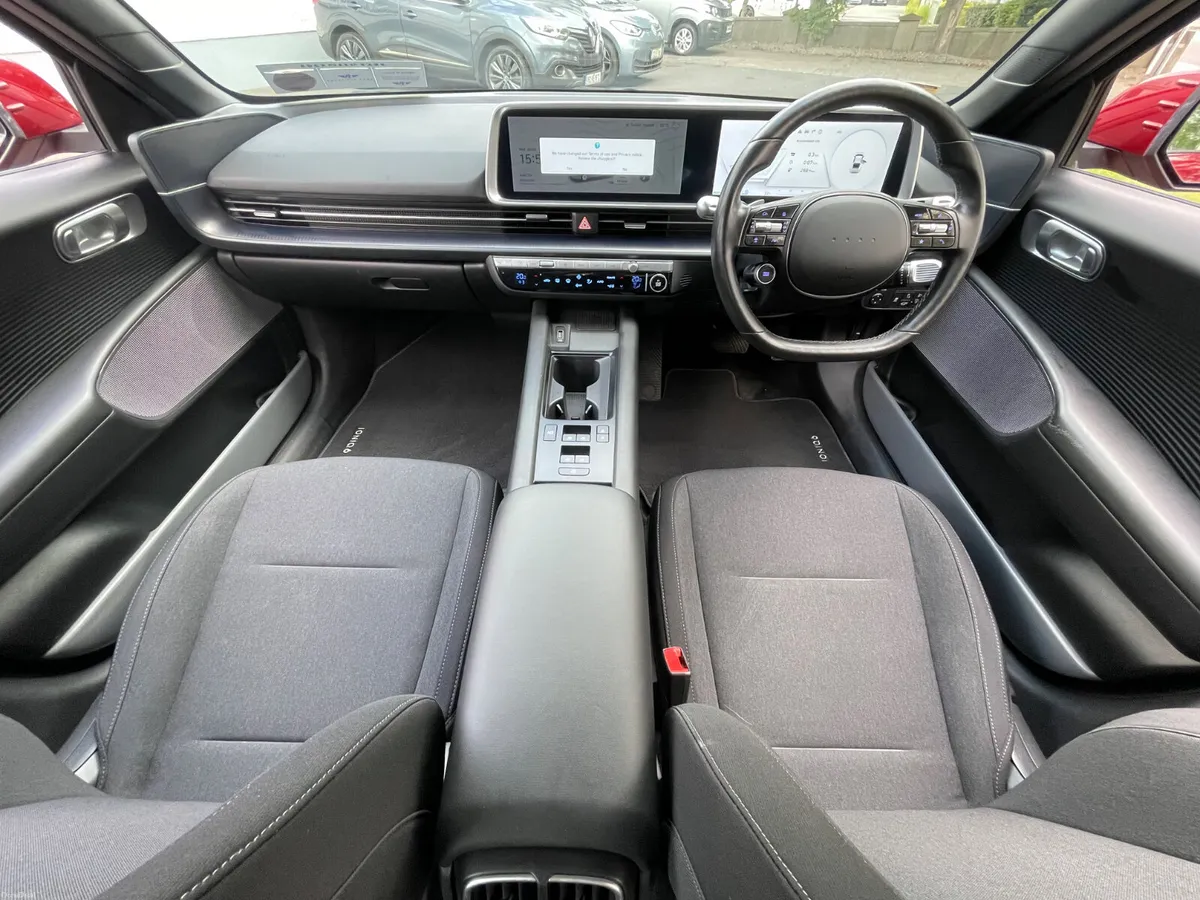 77KWH - SIGNATURE - APPLE PLAY - 120TAX - AUTO - Image 4