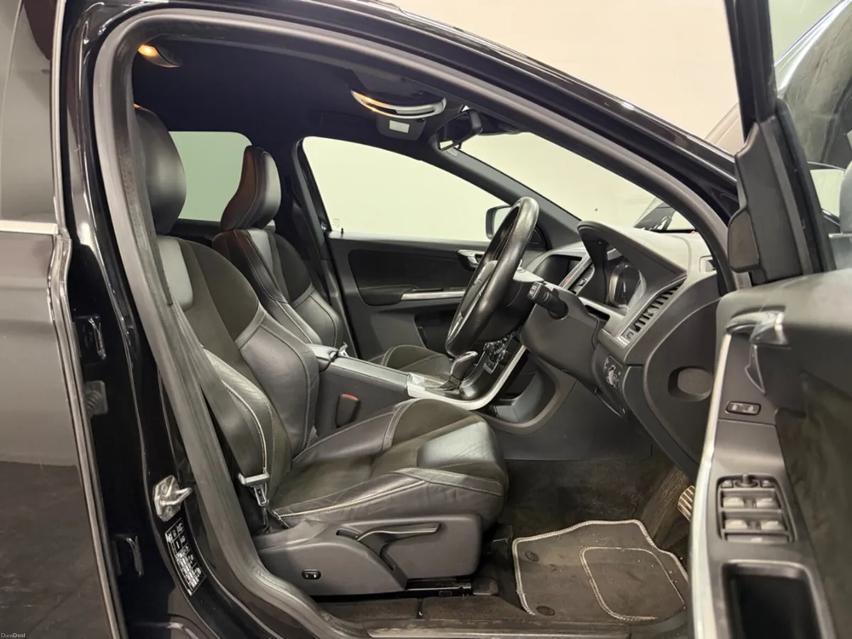 Volvo XC60 **D4 **R-DESIGN **181BHP **DIGITAL CLUS - Image 5
