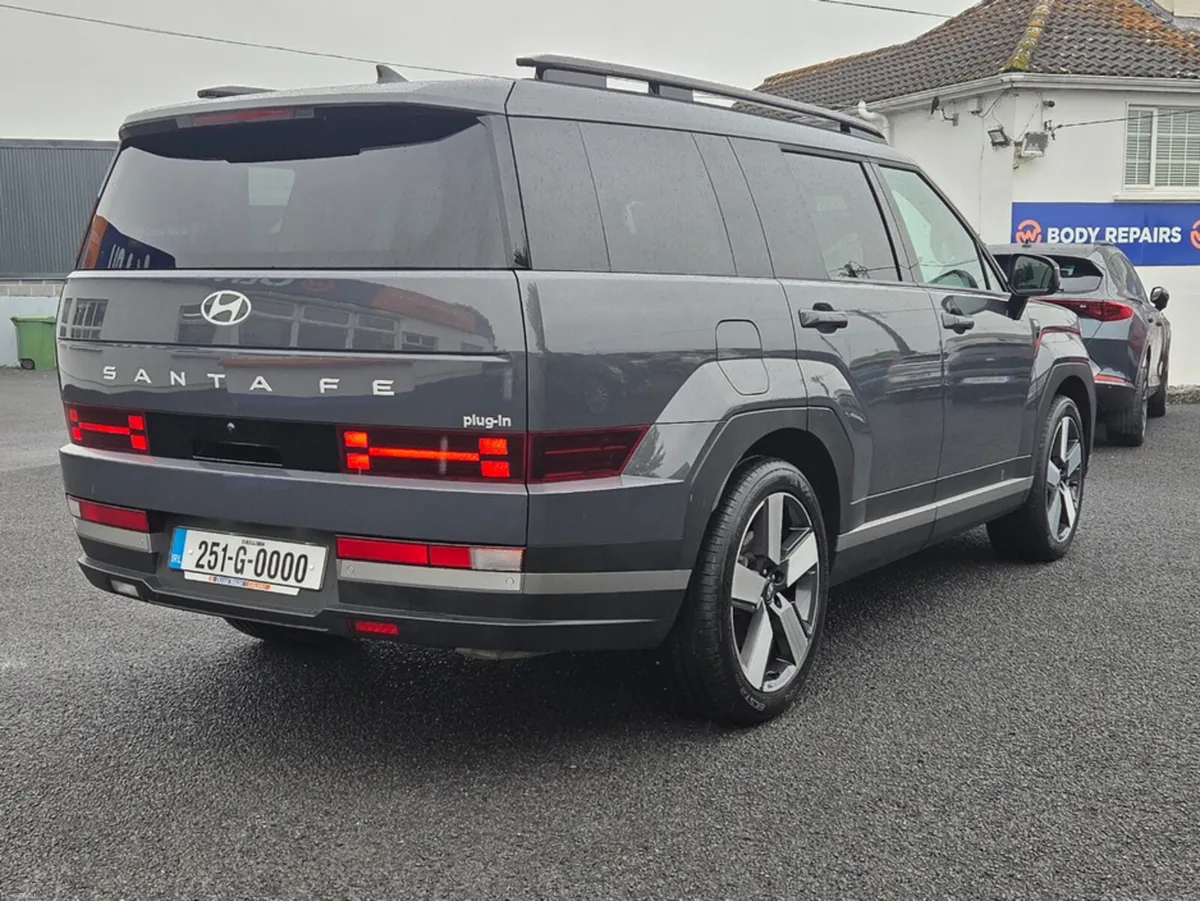 Hyundai Santa Fe PREMIUM PHEV AUTO - Image 5