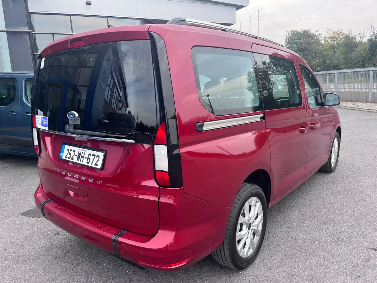 Ford Tourneo Connect 2025 Wheelchair Taxi - Image 4