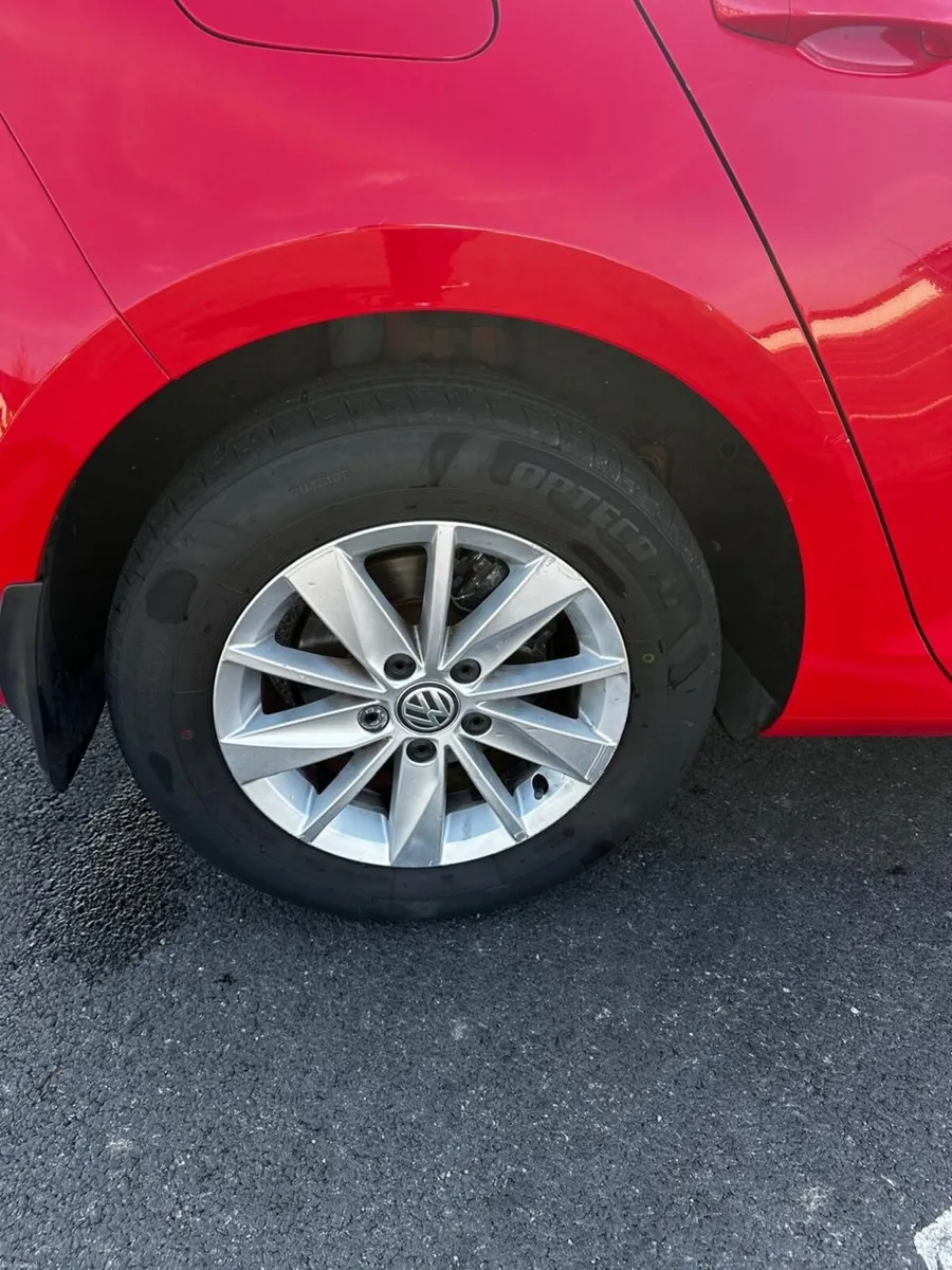 Volkswagen Golf 2015 - Image 2