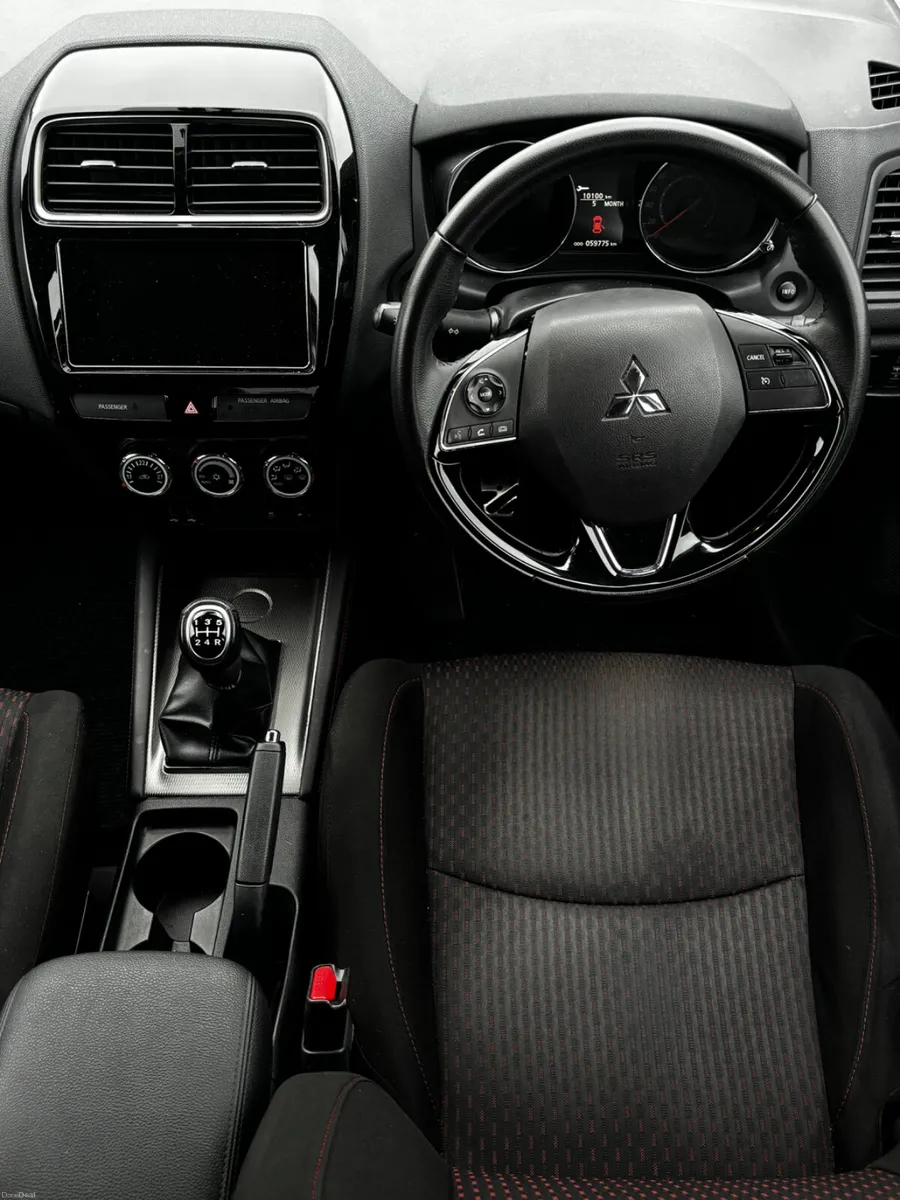 181 Mitsubishi ASX 1.6 . LOW KILOMETRES - Image 3