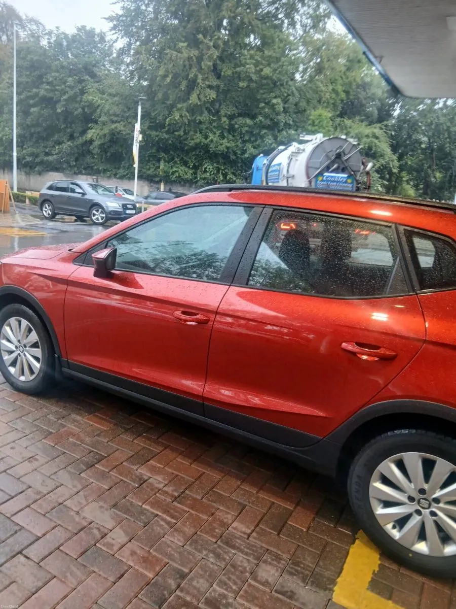 Seat Arona - Image 1
