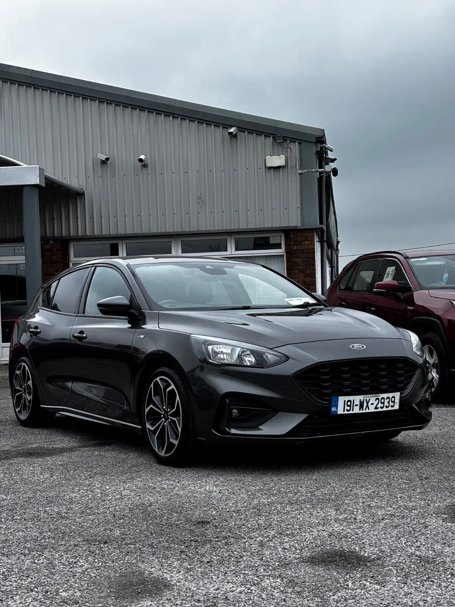 191 Ford Focus 1.0 T ST LINE - Image 3