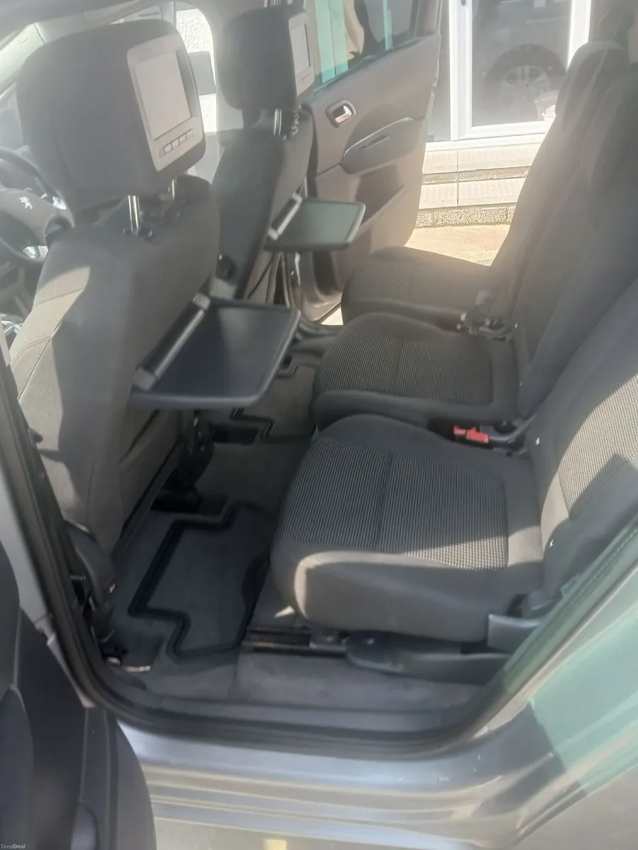 Peugeot 5008 2015. - Image 4