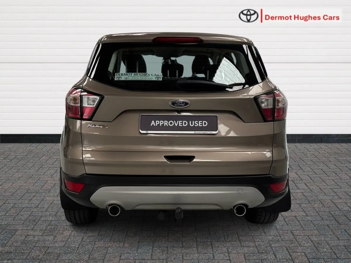 Ford Kuga TITANIUM 1.5 TDCI 120PS 4DR MAN - Image 4