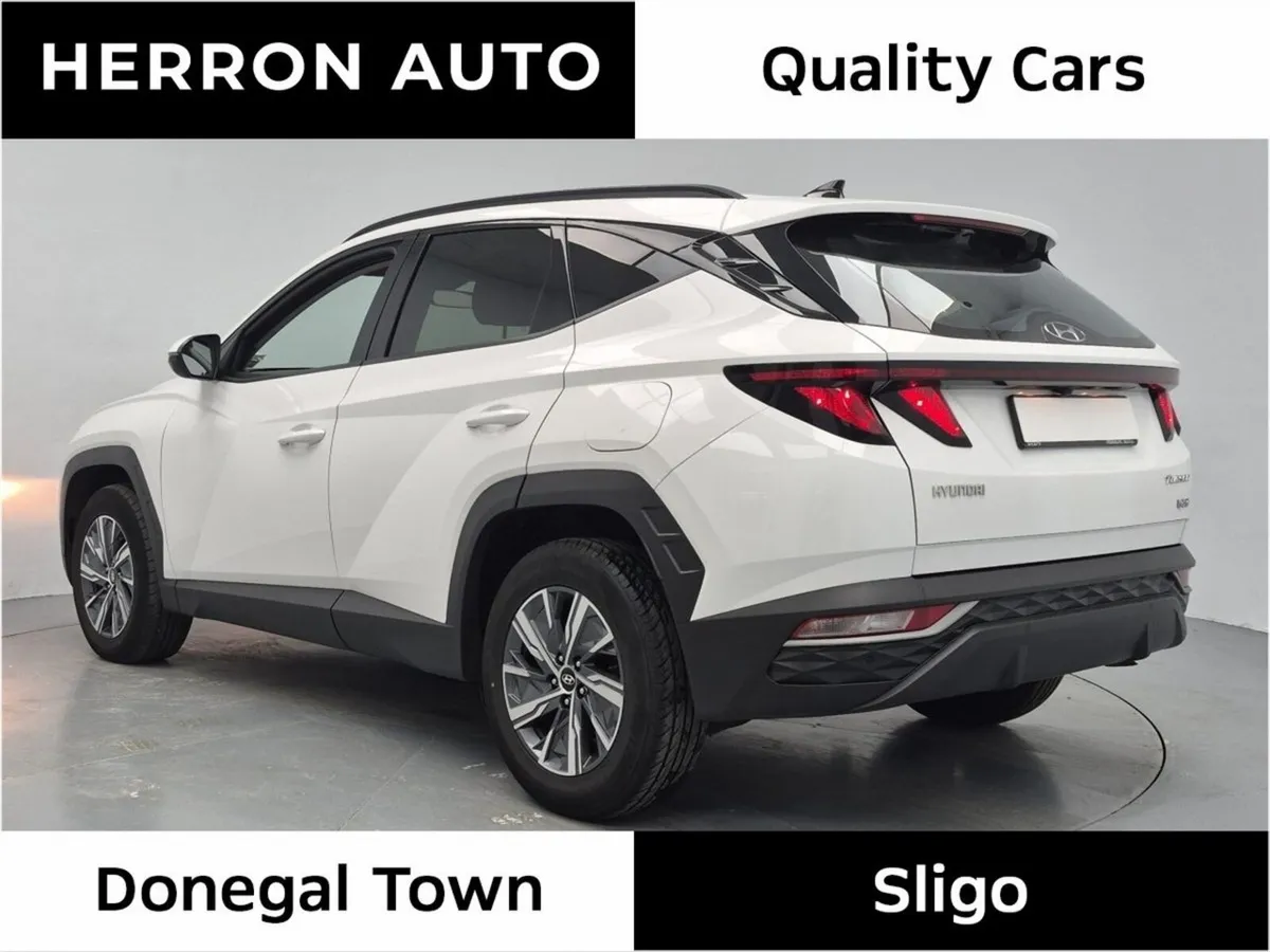 Hyundai Tucson 2WD Executive HEV Auto - Image 3