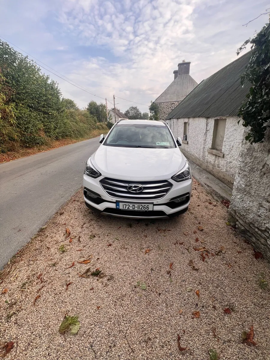 Hyundai Santa Fe executive model - Image 2