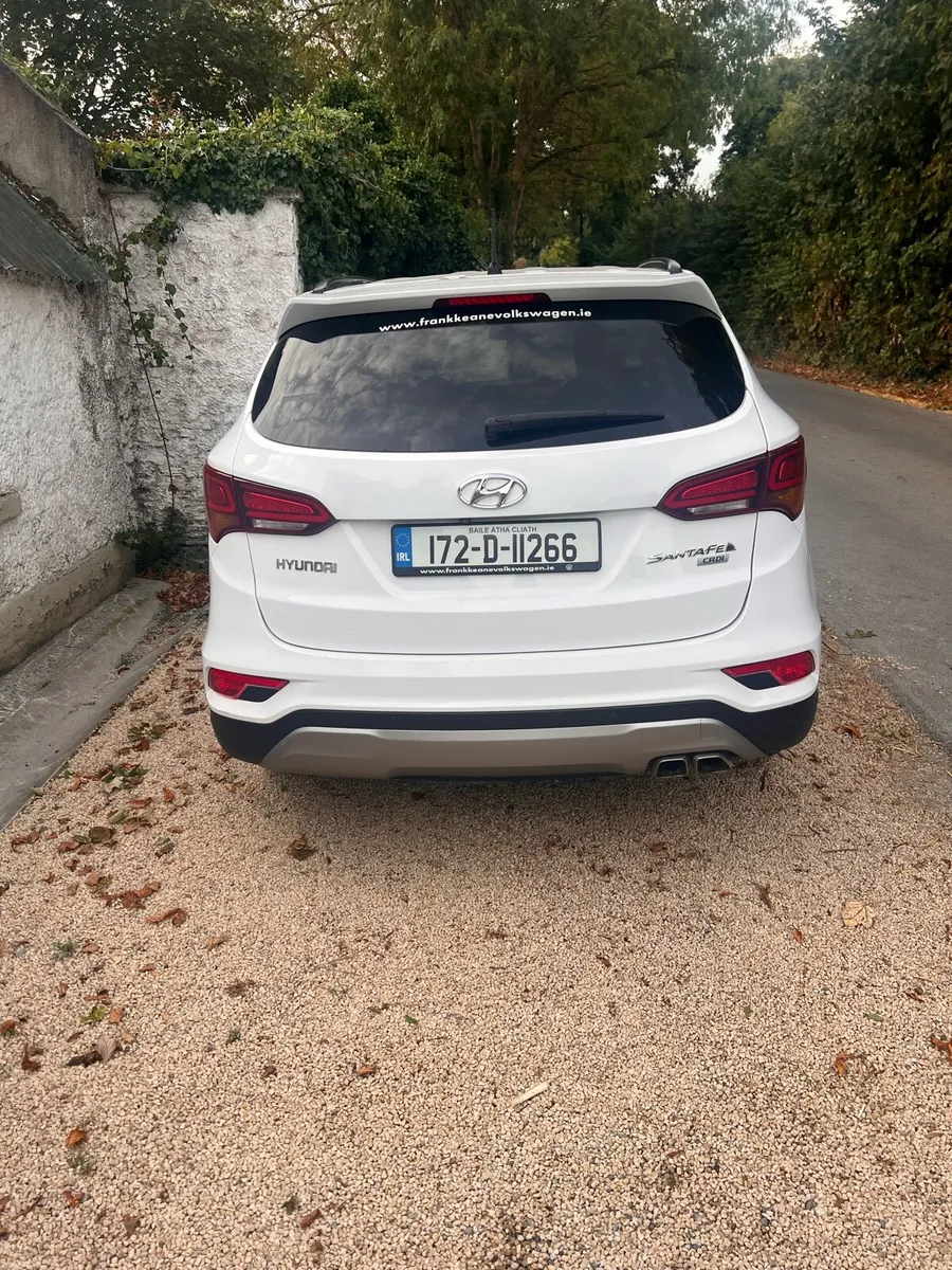 Hyundai Santa Fe executive model - Image 1