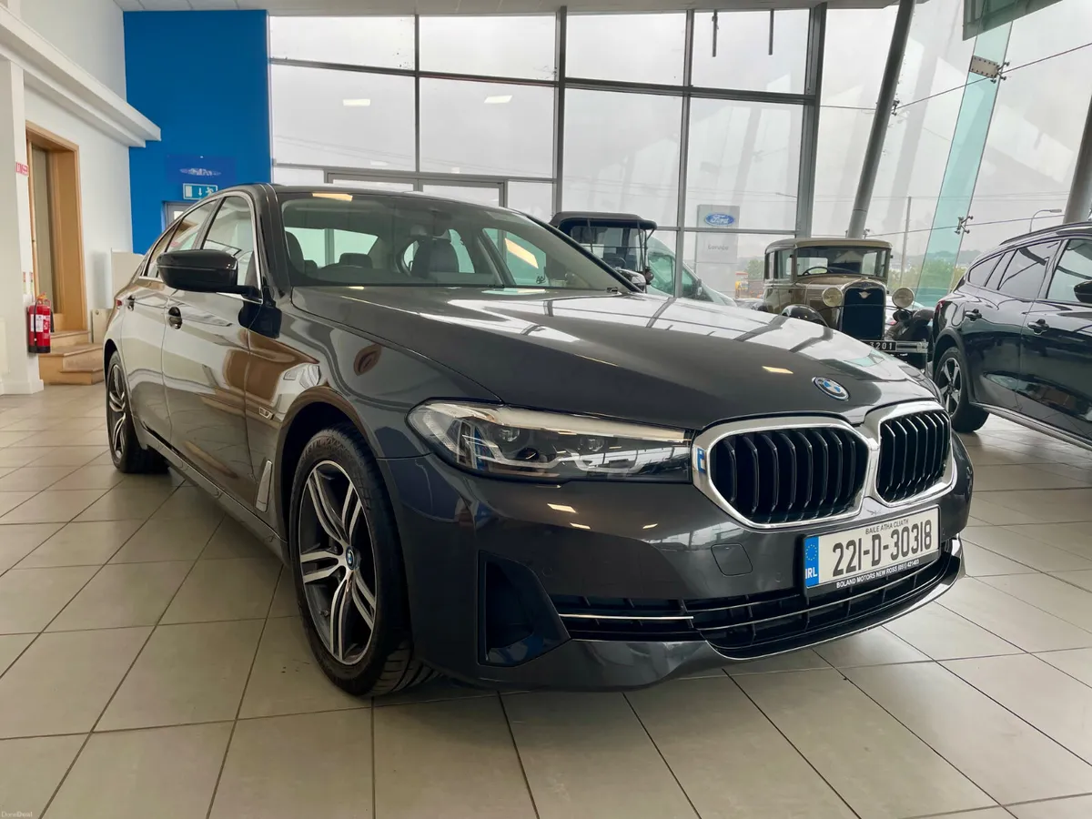 BMW 5-Series 530e 2.0 Petrol Plug in Hybrid - Image 6