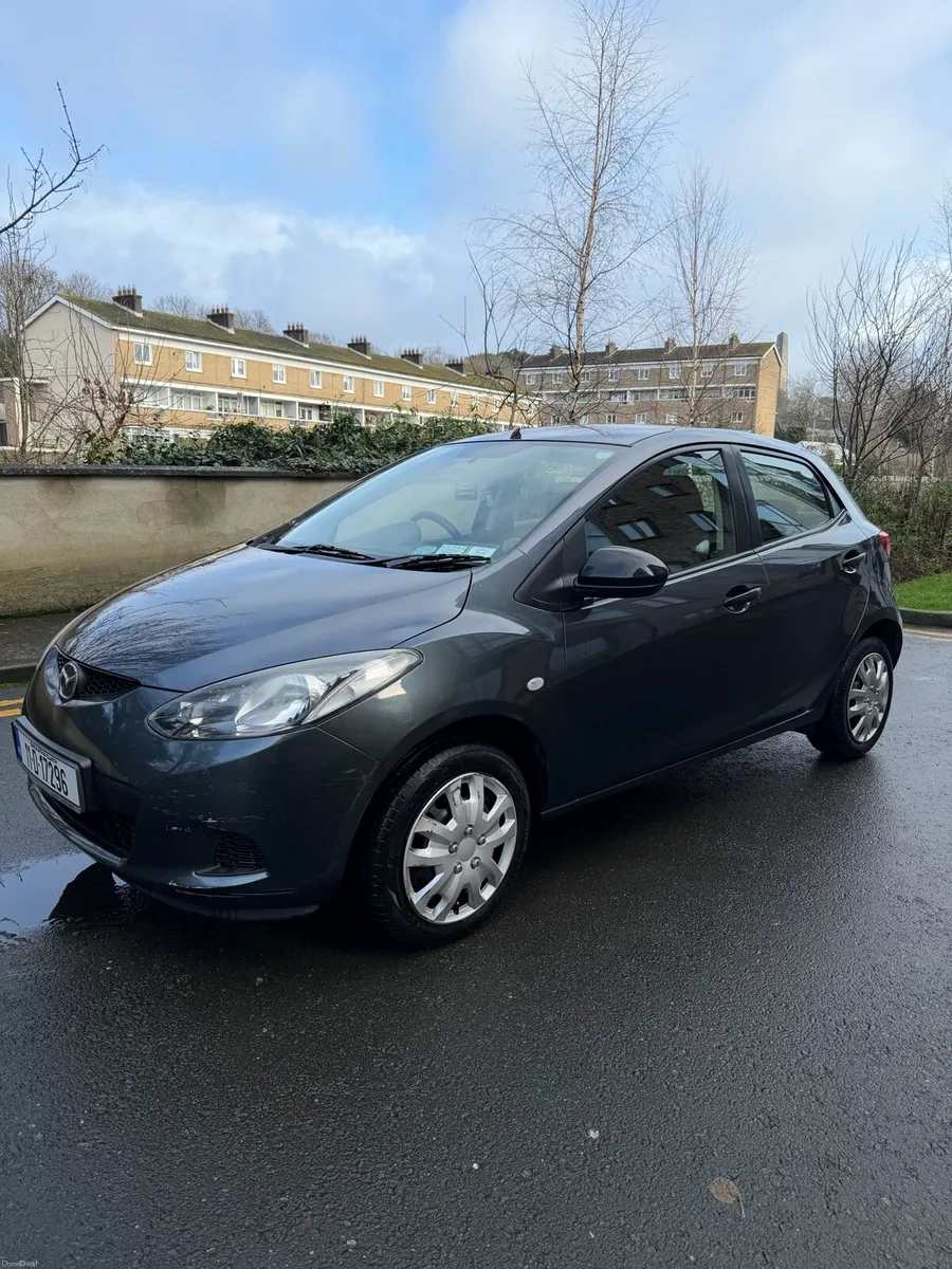 Mazda 2 - Image 2