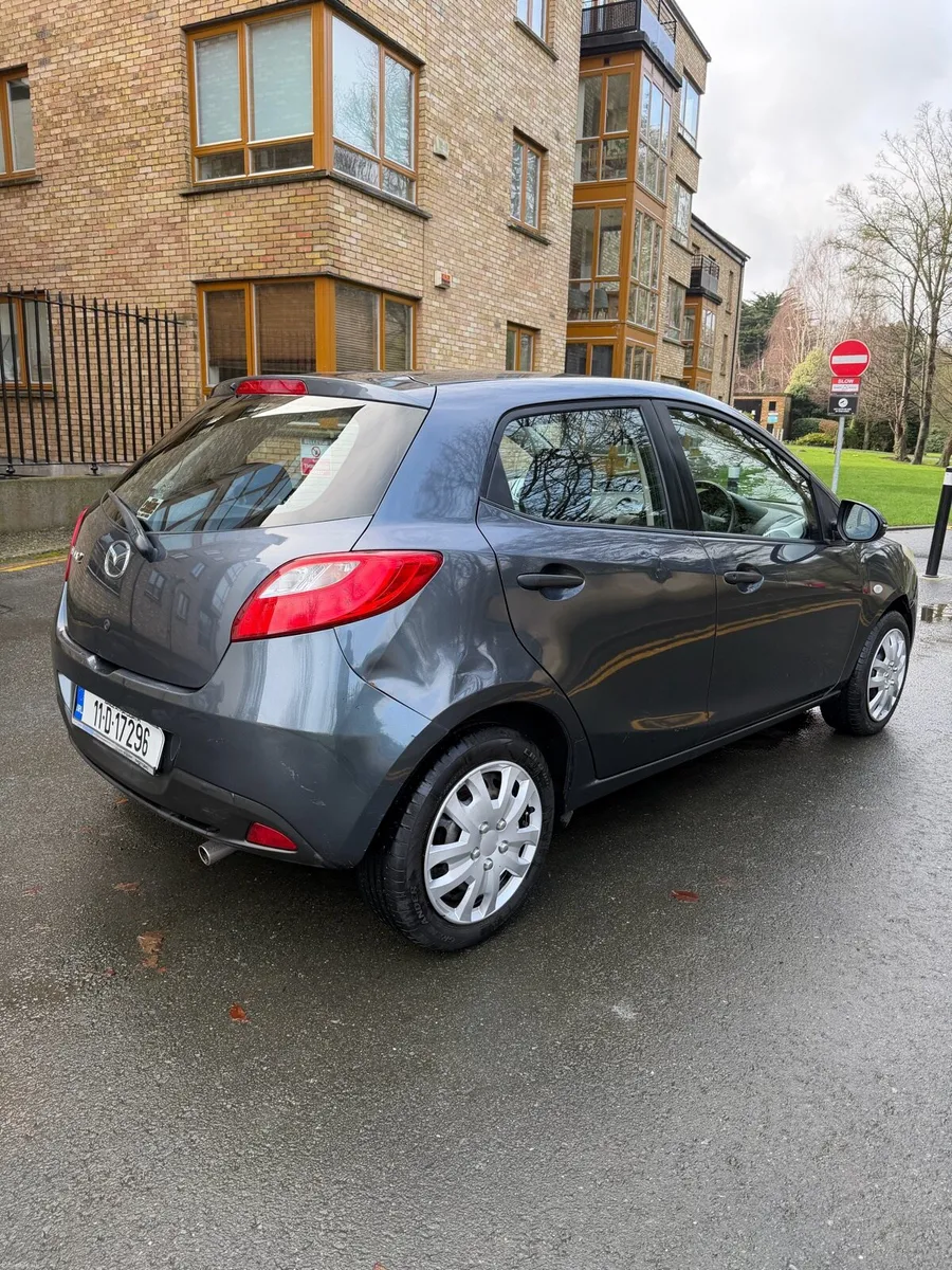Mazda 2 - Image 4
