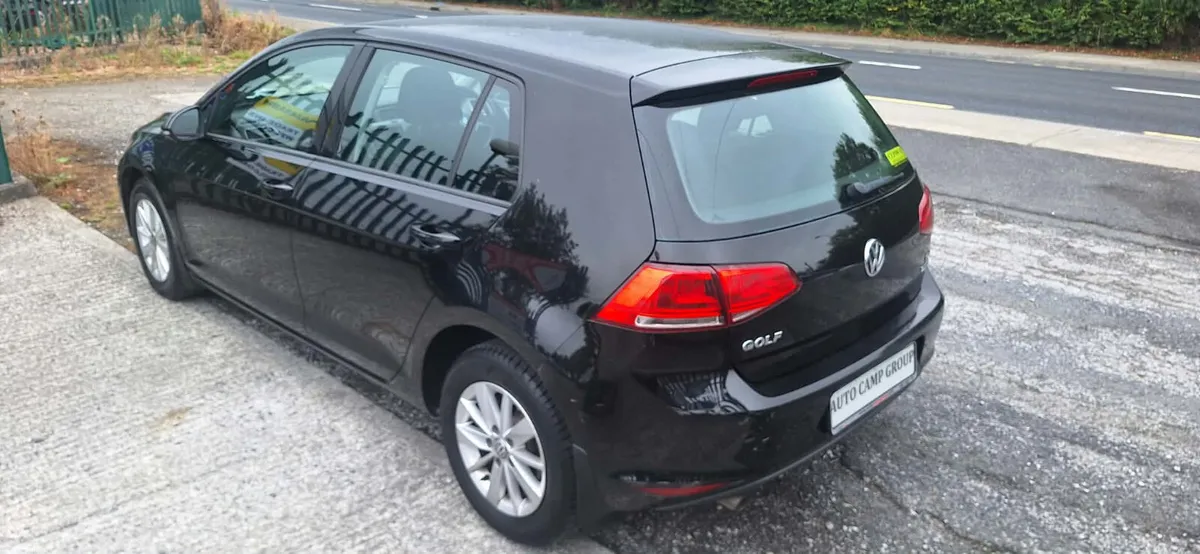 Volkswagen Golf 1.6 TDI DSG 5DR 110HP Comfortline - Image 5