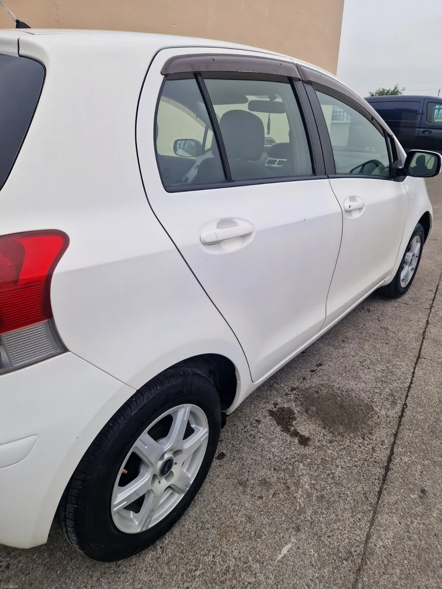 Toyota Vitz 2010 - Image 6